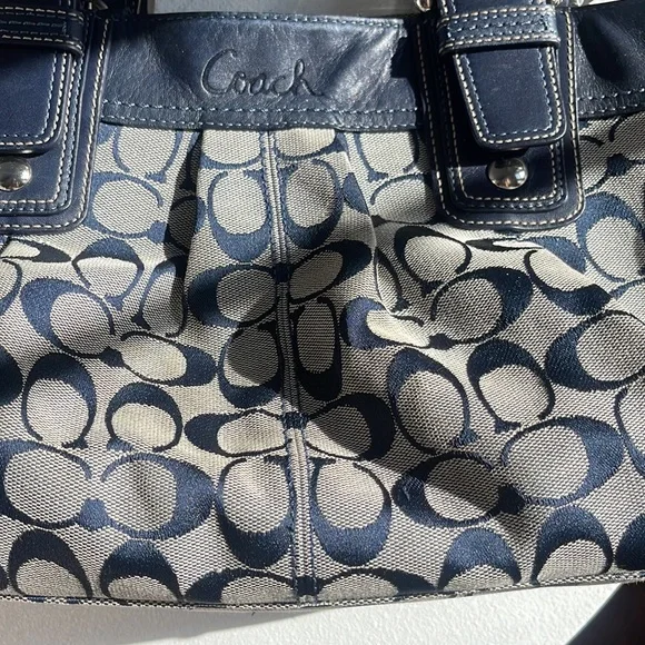 Coach purse - Picture 7 of 7